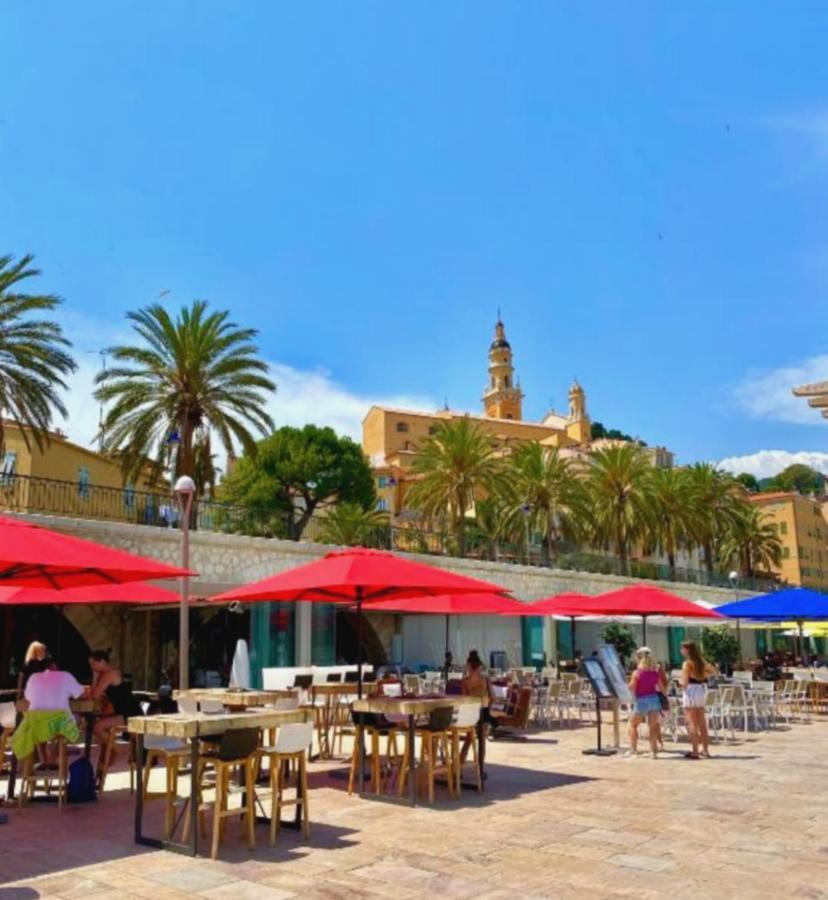 Menton, Centre Historique, Vue Mer Екстериор снимка