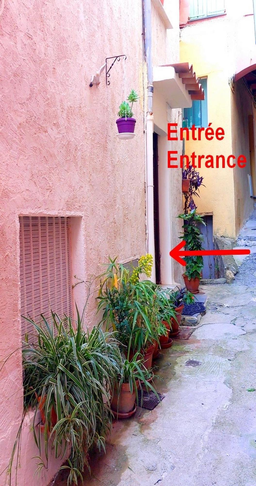 Menton, Centre Historique, Vue Mer Екстериор снимка
